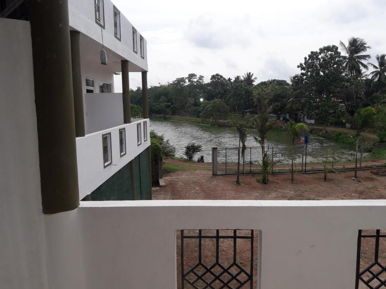 Kanora Lake Resort ماهاراغاما المظهر الخارجي الصورة
